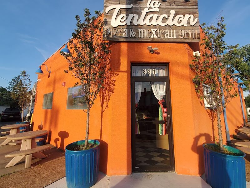 La Tentacion Pizza & Mexican Grill exterior