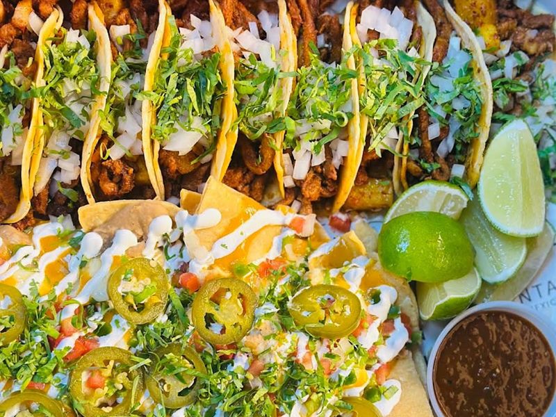 La Tentacion Pizza & Mexican Grill food